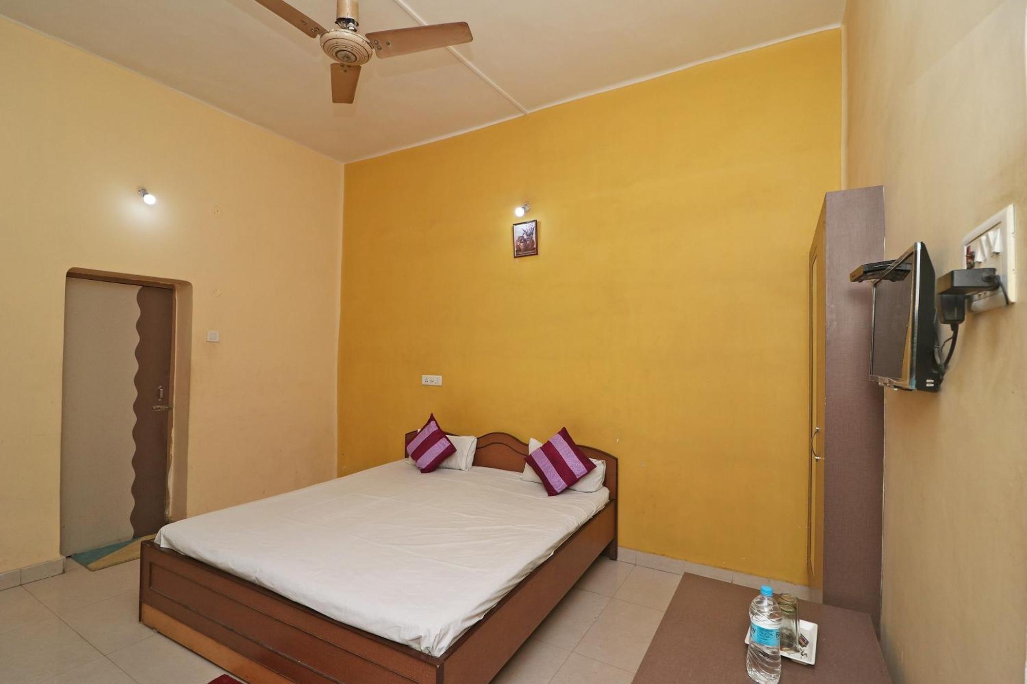 Spot On 39527 Hotel Saraogi Spot Gaya Dış mekan fotoğraf